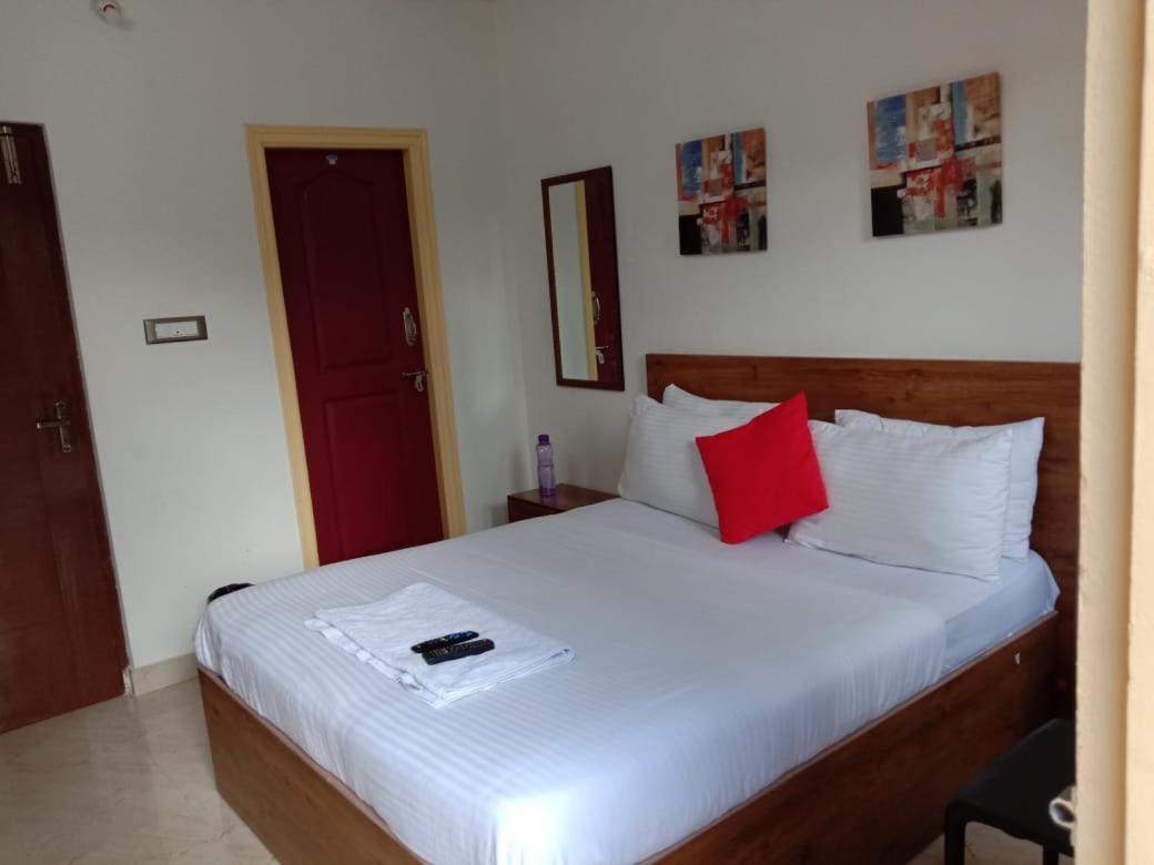 벵갈루루 Sk Residency B&B 외부 사진